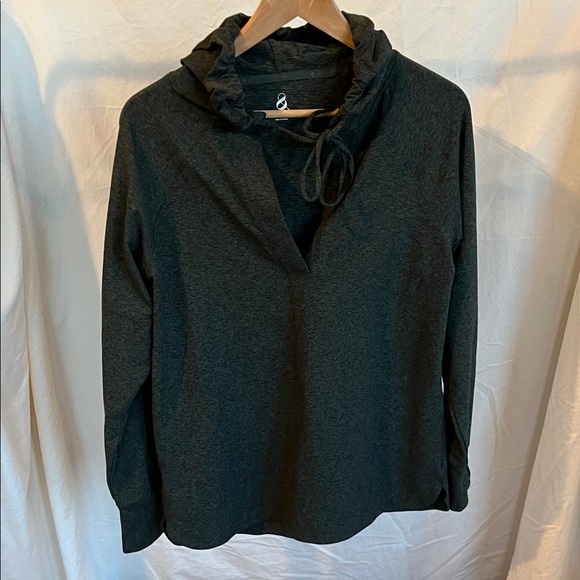 Lou & Grey Tops - Lou&Grey Green Heather Hooded Long-Sleeve Top S